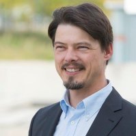 Dr. Michael Fausten, Vice President Cooperation Daimler-Bosch for Urban Automated Driving bei Robert Bosch GmbH Dr. Michael Fausten, Vice President Cooperation Daimler-Bosch for Urban Automated Driving bei Robert Bosch GmbH